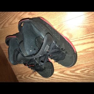 Jordan 6 retro youth sneakers size 1Y